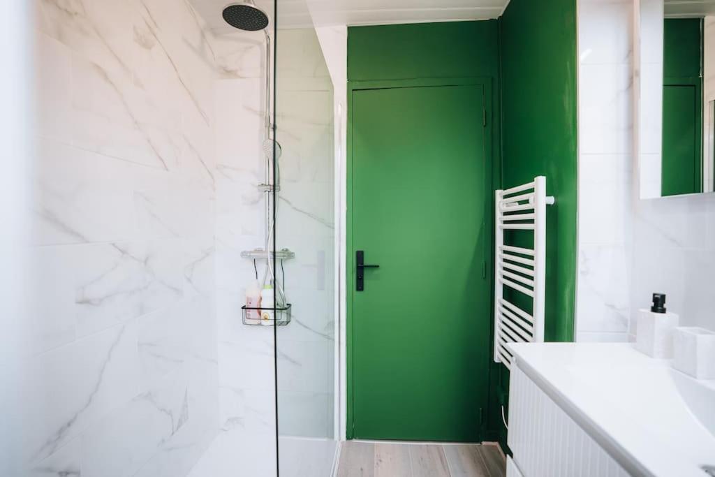 Le Bertrand • Le Raffinement En Coeur De Ville Chateauroux Luaran gambar