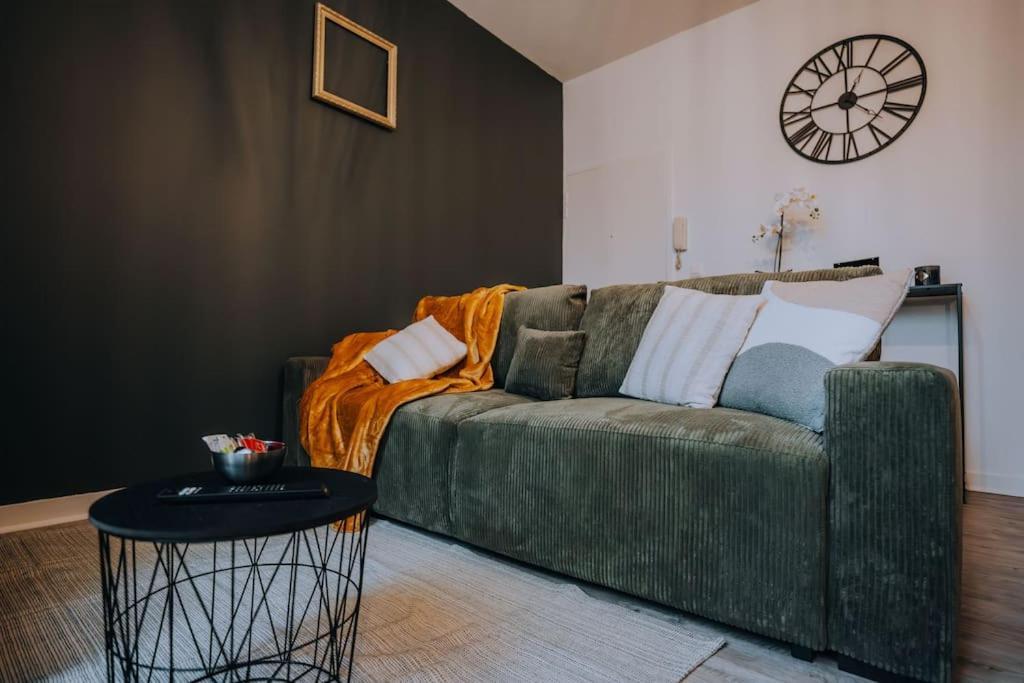 Le Bertrand • Le Raffinement En Coeur De Ville Chateauroux Luaran gambar